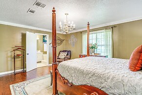 Charming Retreat w/ Patio: Near Grambling/ruston!