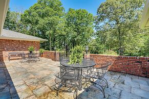 Charming Retreat w/ Patio: Near Grambling/ruston!