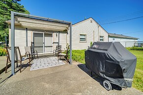 Family-friendly Lake Erie Home: Patio & Game Room!