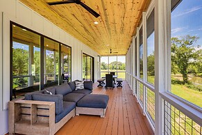 Riverfront Murfreesboro Cabin w/ Fire Pit