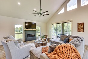 Riverfront Murfreesboro Cabin w/ Fire Pit
