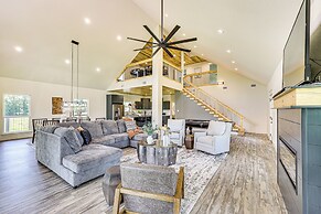 Riverfront Murfreesboro Cabin w/ Fire Pit