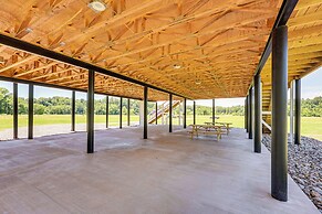 Riverfront Murfreesboro Cabin w/ Fire Pit