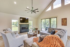 Riverfront Murfreesboro Cabin w/ Fire Pit