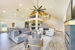 Riverfront Murfreesboro Cabin w/ Fire Pit