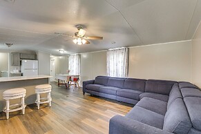 Elloree Vacation Rental ~ 7 Mi to Lake Marion!