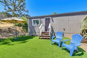 La Grange Home w/ Covered Patio & Gas Grill!