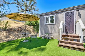 La Grange Home w/ Covered Patio & Gas Grill!