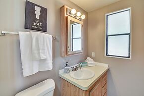 La Grange Home w/ Covered Patio & Gas Grill!