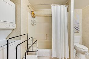 Cozy Clearfield Apartment - 3 Mi to Downtown!