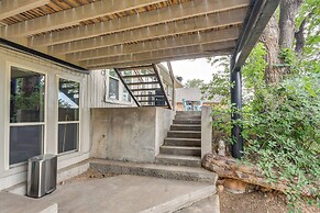 Remote Texas Retreat: Hot Tub, Deck, Grill!