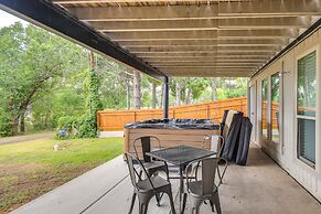 Remote Texas Retreat: Hot Tub, Deck, Grill!