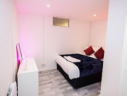 1 Bed-4guests-sofabed-wifi-closetocity-parking