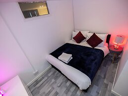 1 Bed-4guests-sofabed-wifi-closetocity-parking