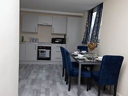1 Bed-4guests-sofabed-wifi-closetocity-parking