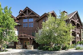 104 Lodge At Brookside 2 Bedroom Condo by RedAwning