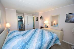 Thunder Island 81b 2 Bedroom Condo by RedAwning