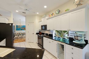 Villa Livella 3 Bedroom Home by RedAwning