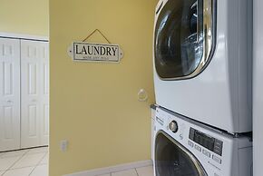 Villa Livella 3 Bedroom Home by RedAwning