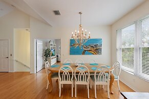 Villa Livella 3 Bedroom Home by RedAwning