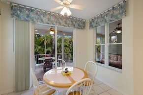 Villa Livella 3 Bedroom Home by RedAwning