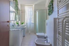 Green Rose by Wonderful Italy