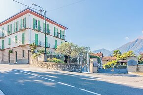 Green Rose by Wonderful Italy