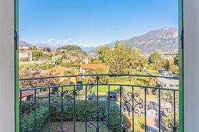 Green Rose by Wonderful Italy