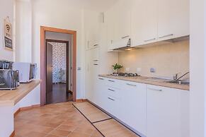 Green Rose by Wonderful Italy