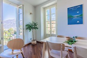 Green Rose by Wonderful Italy