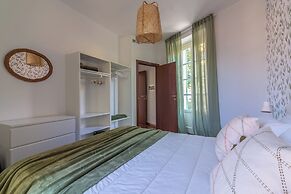 Green Rose by Wonderful Italy