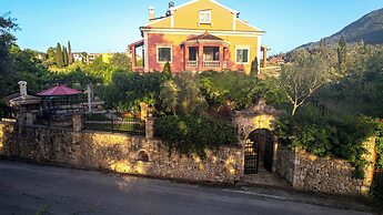 Le Chateaux by Corfuescapes