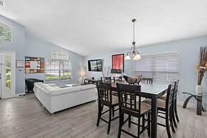 Private Pool Close to Disney Lg Hm Slps 8