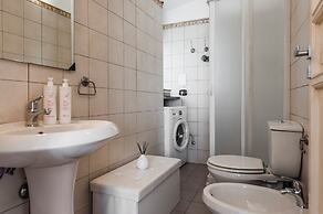 City Cottage with Garden & Pool