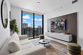 Amazing City View Condo at Miami