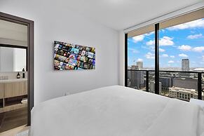 Amazing City View Condo at Miami