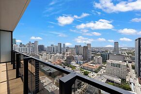 Amazing City View Condo at Miami