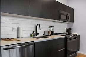 Amazing City View Condo at Miami