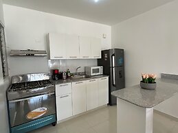 Apartment Near Beach And Airport