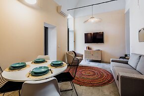 Noto Urban Chic Apartment