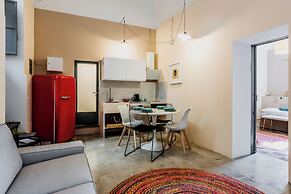 Noto Urban Chic Apartment