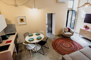 Noto Urban Chic Apartment