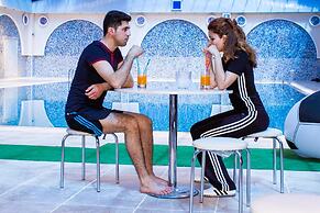 Amazon Hotel - Free Massage