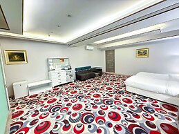 Amazon Hotel - Free Massage