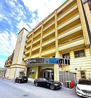 Amazon Hotel - Free Massage