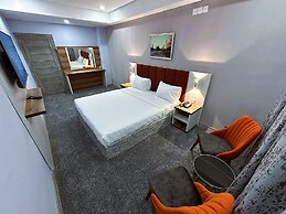 Amazon Hotel - Free Massage