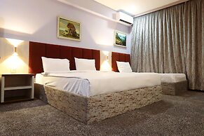 Amazon Hotel - Free Massage