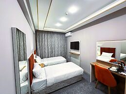 Amazon Hotel - Free Massage