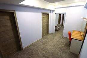 Amazon Hotel - Free Massage