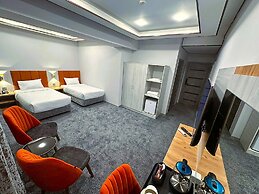 Amazon Hotel - Free Massage